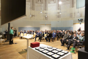 54951143851 94bcd473d0 k